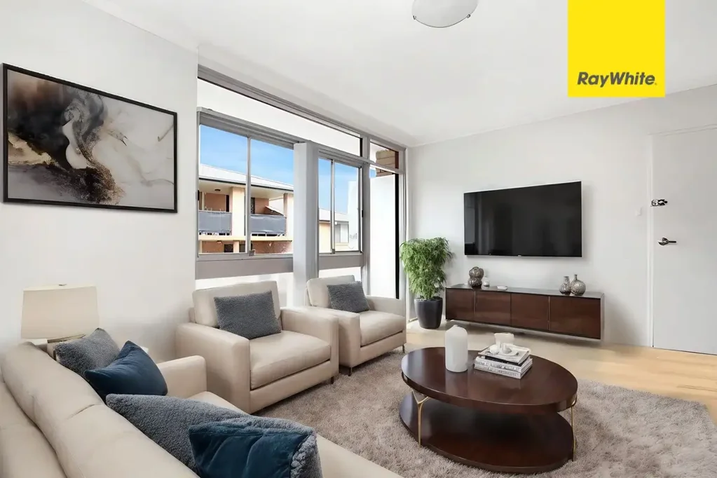 Ultra Convenient Two Bedroom Apartment