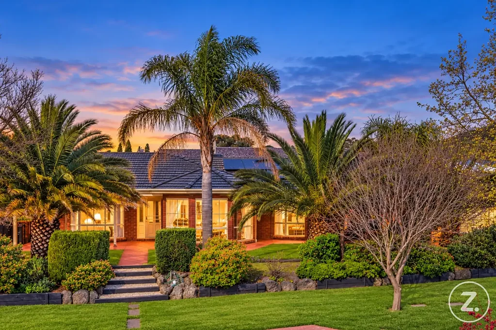 Rowville 4 Bedroom Renovated Family Living on a Generous Corner Allotment