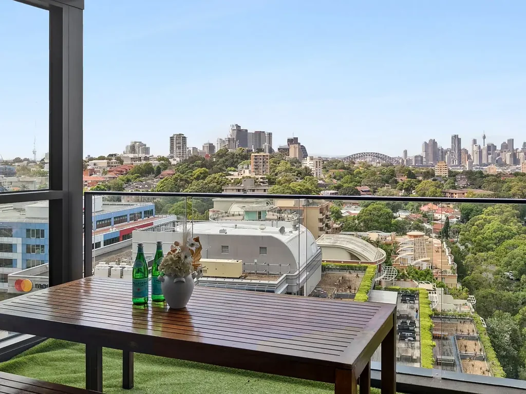 St Leonards 2غرفة نوم Prestigious Eighty Eight | Harbour Bridge, CBD & Water Views