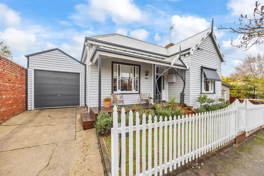 Ballarat Central 3房  Elegant Family Home in Prestigious Tree-Lined Street, Moments from Ballarat CBD