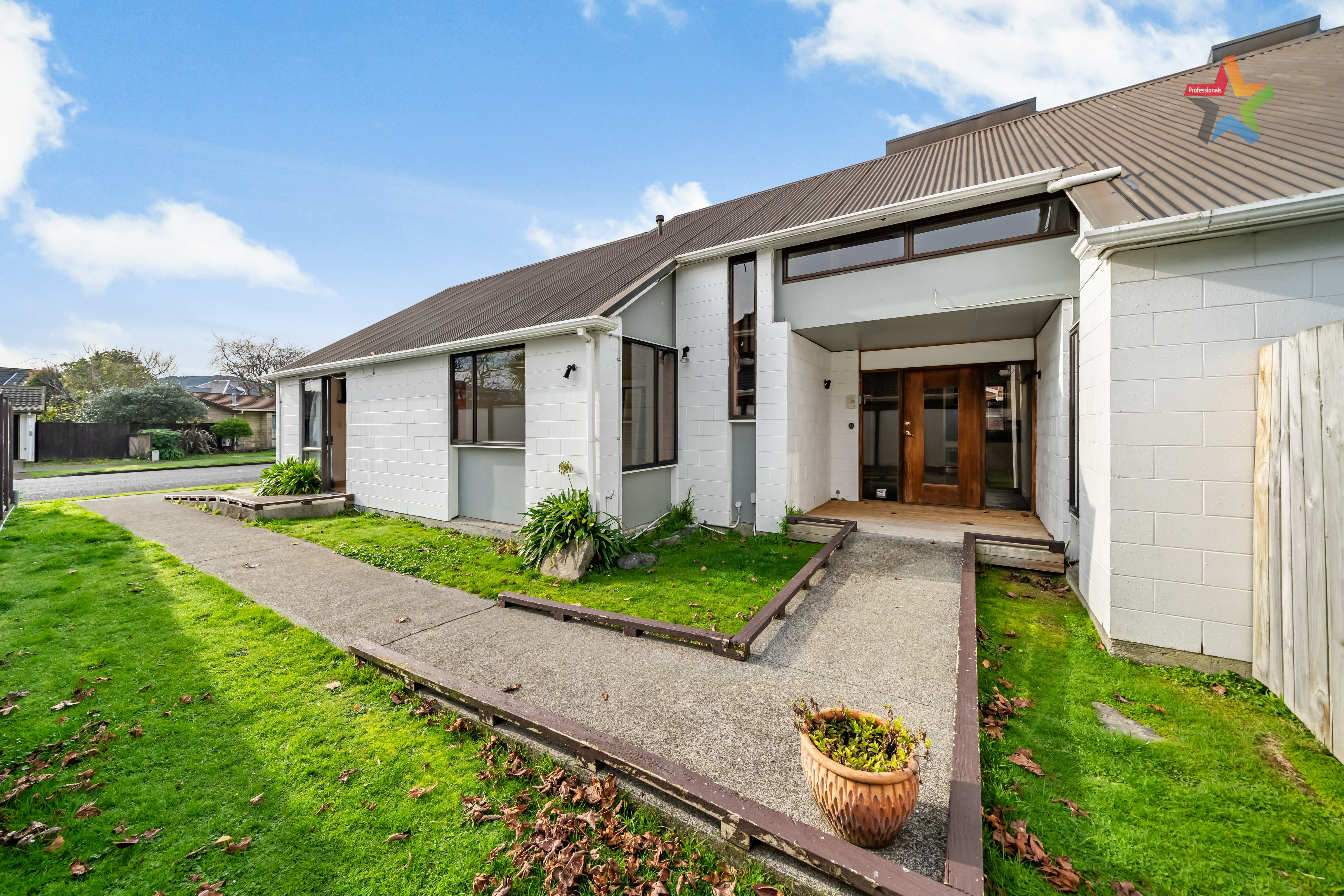 34 Waddington Drive, Naenae