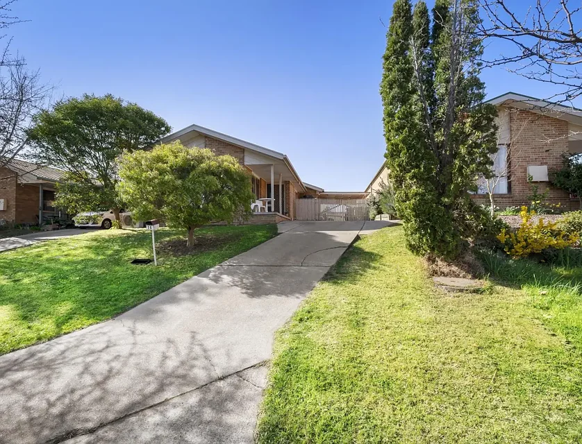 16 Redcliffe Street, Palmerston, ACT 2913, 3 Schlafzimmer, 1 Badezimmer, House