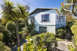 8 Pitcairn Street, Belleknowes