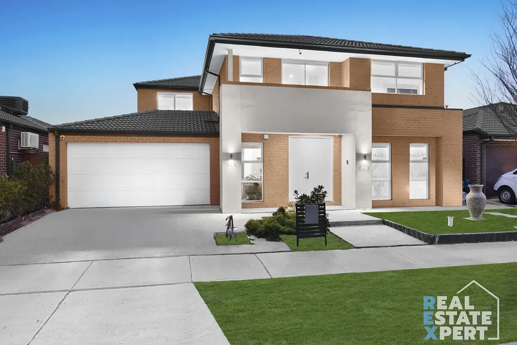 Lyndhurst 4ਬੈੱਡਰੂਮ Architectural Elegance Meets Smart Living in Aquarevo