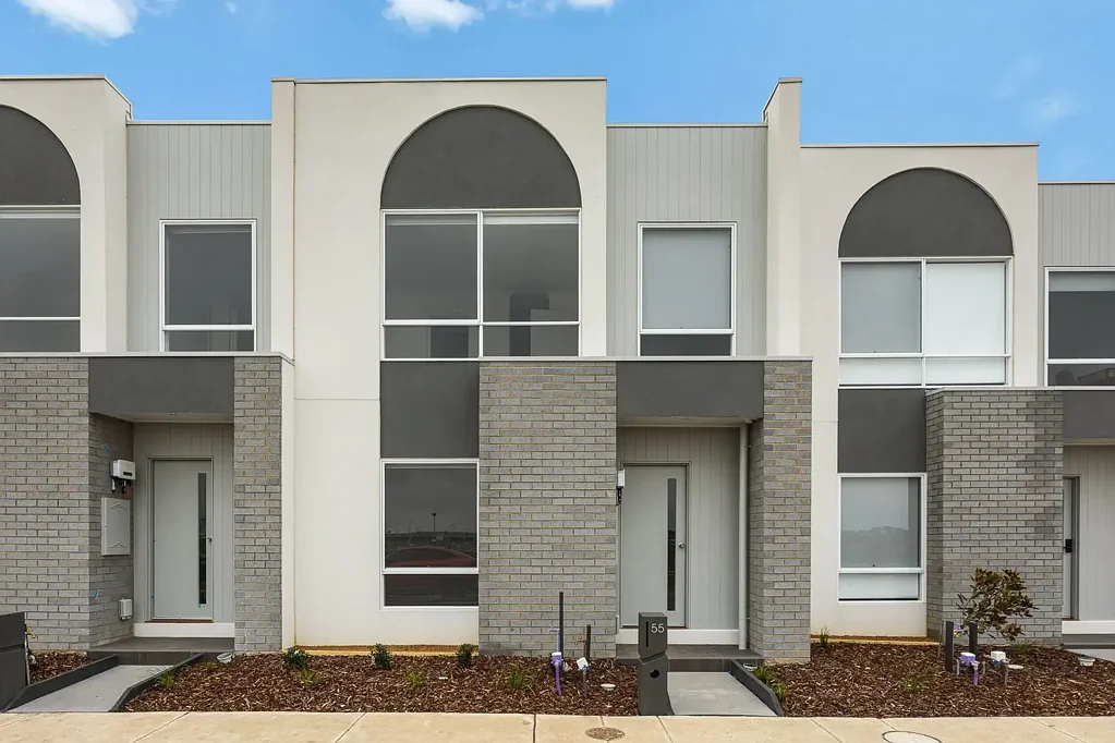 Brand New Family Home with Quality Finishes in a Prime Clyde North Location