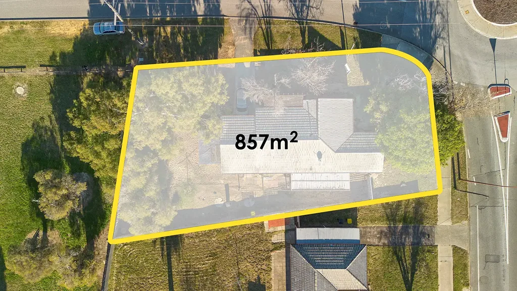Gosnells 3침실 Corner House with Endless Opportunities