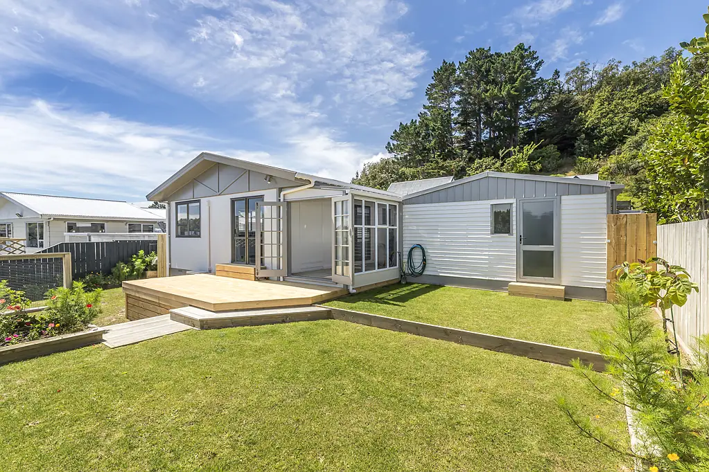6 Bobstay Lane, Whitby, Porirua City, Wellington