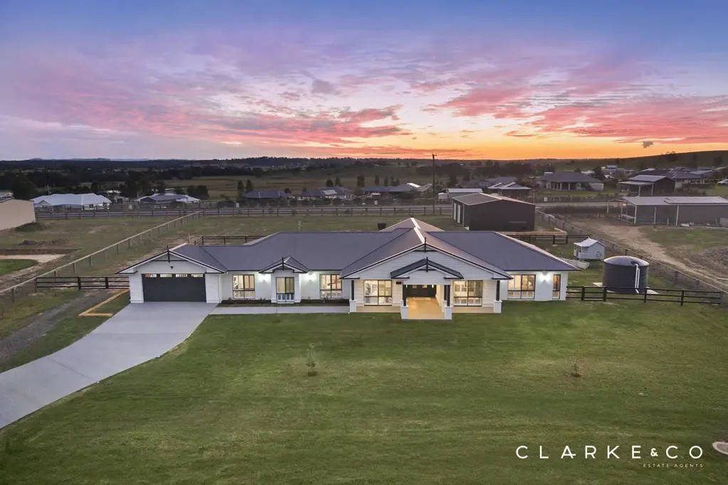 Branxton 5房  A HOME THAT DELIVERS ON EVERY LEVEL!