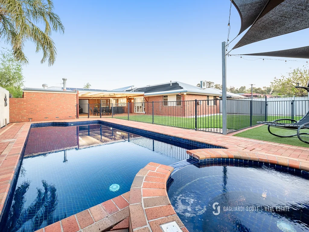 16 Gordon Drive, Kialla, VIC 3631