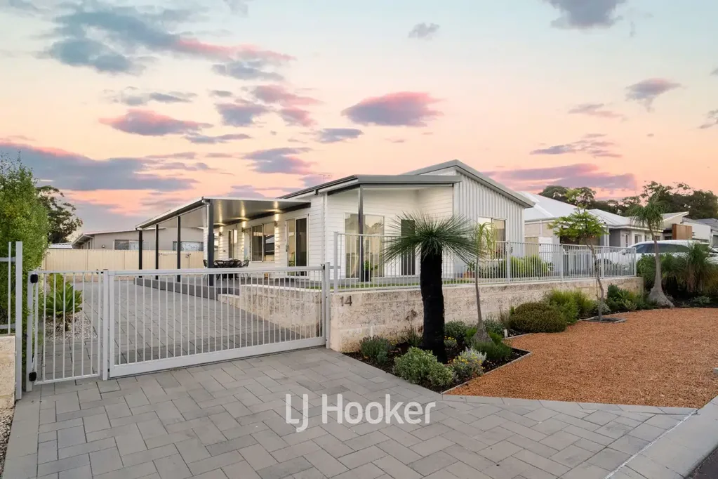 Dunsborough 4ห้องนอน Secure, Spacious & Ready for Whatever Comes Next!