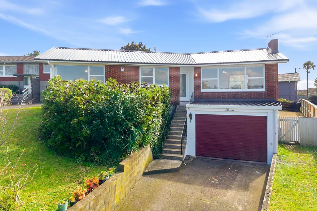 Pakuranga Heights 3房  Hidden treasure waiting to be unlocked