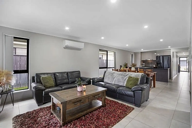 26 Woodfern Drive, Upper Caboolture, QLD 4510, 4 slaapkamers, 2 badkamers, House