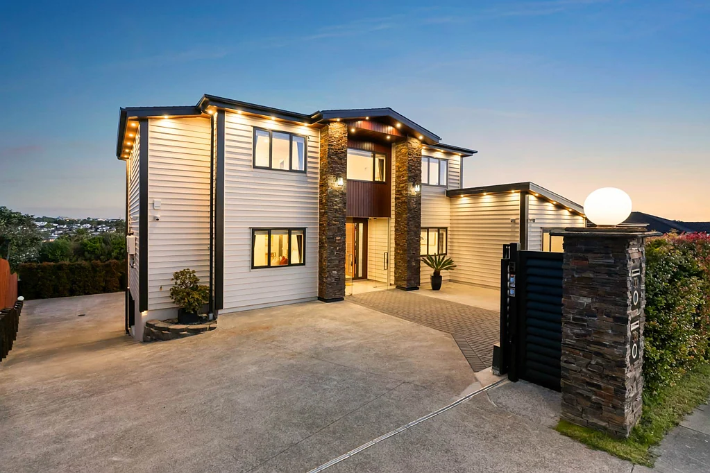 Pinehill 8 Slaapkamer Urgent Sale Required In Rangi Zone (Home&Income)