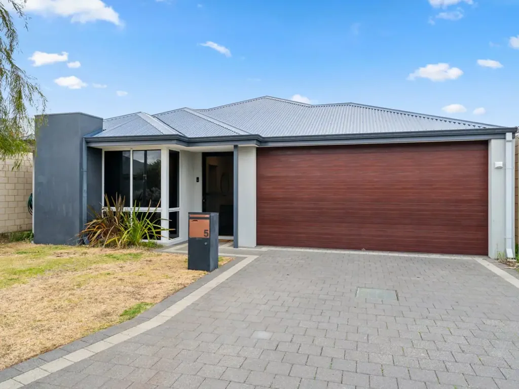 Haynes 4 Slaapkamer The One You've Been Waiting For – Your Dream First Home Awaits