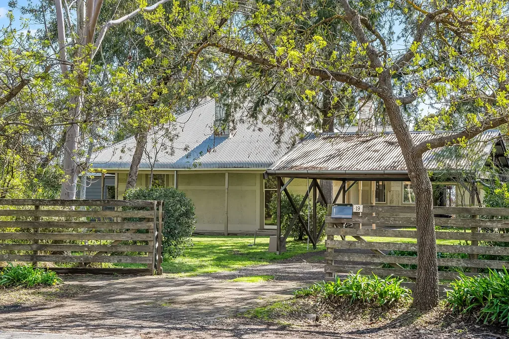 19 Sheoak Road, Belair, SA 5052