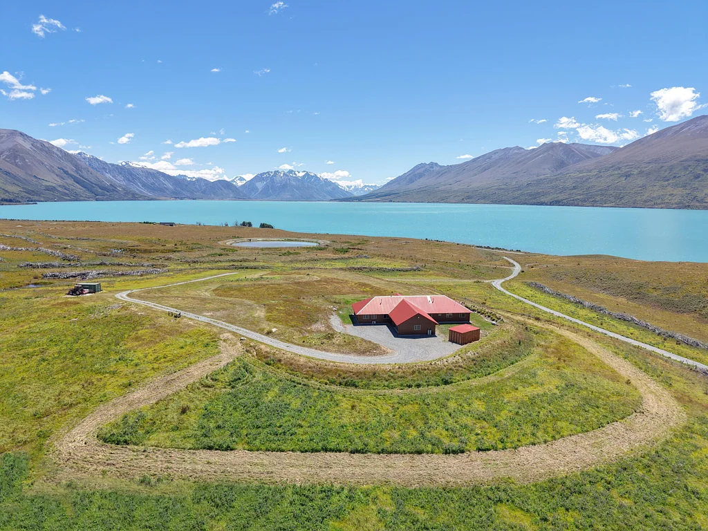 Lake Ohau 4कमरा CONTEMPORARY ALPINE LIVING ON A GRAND SCALE