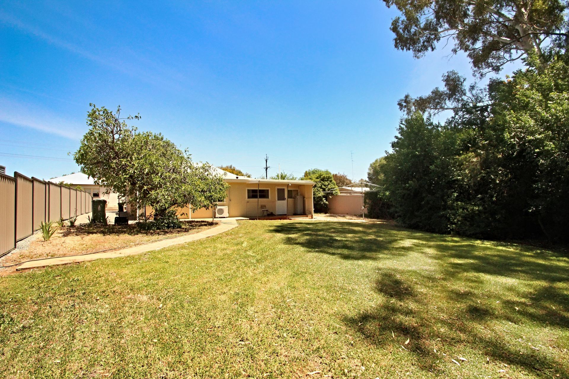 17 JONATHON ST, CLARE SA 5453, 0房, 0浴, House