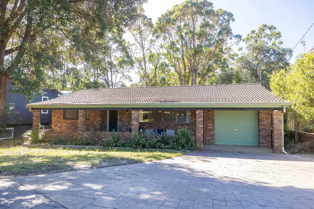 3 Ocean Street, Mollymook, NSW 2539
