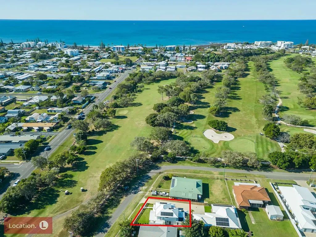 Bargara 3房  STUNNING COASTAL HOME IN HEART OF BARGARA!!