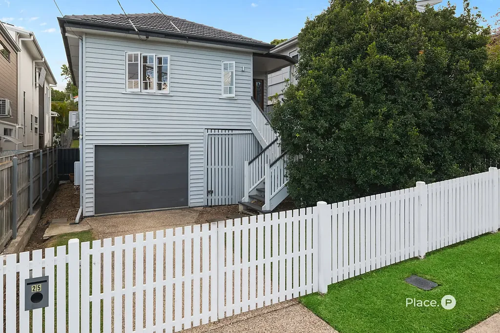 25 Raven Street, Camp Hill, QLD 4152