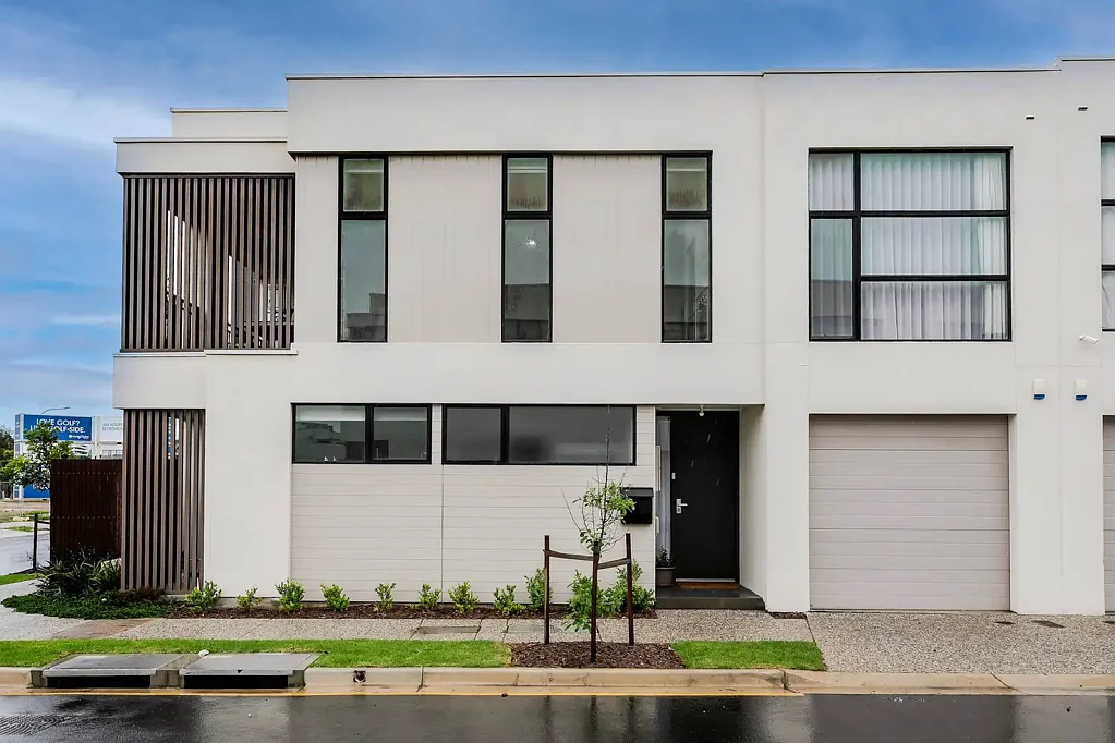 1 Phillips Street, West Lakes, SA 5021