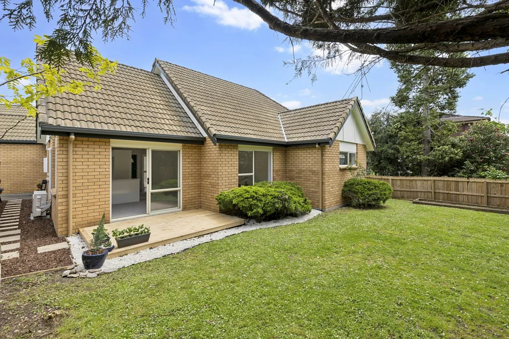 2/55 Moore Street, Howick, Manukau City, Auckland