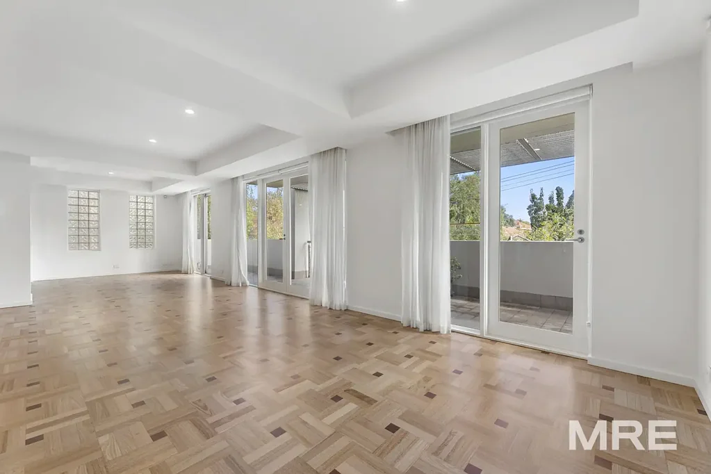 Sophisticated first-floor living in exclusive boutique setting - 6 month lease