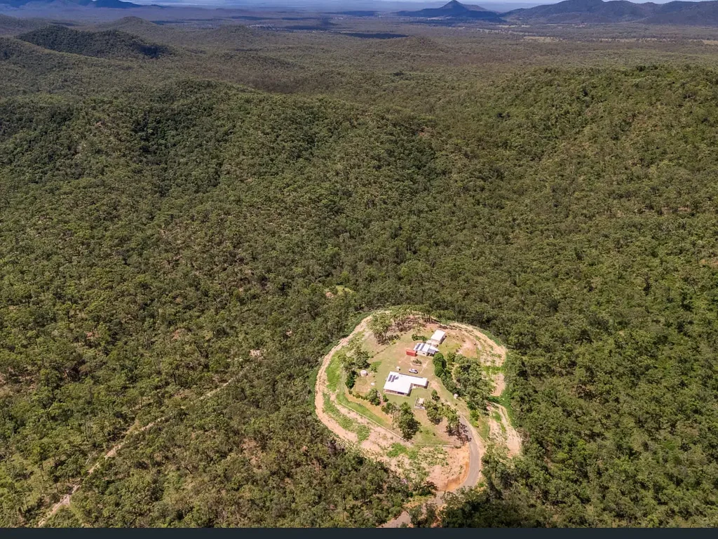 Mount Larcom 3部屋 325 Acre Lifestyle Property - Absolute Privacy