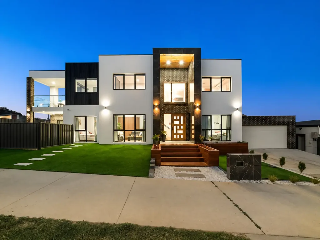 Taylor 5房  A STATEMENT OF CONTEMPORARY FAMILY LIVING WITH SPACE, STYLE AND NATURE AT YOUR DOORSTEP