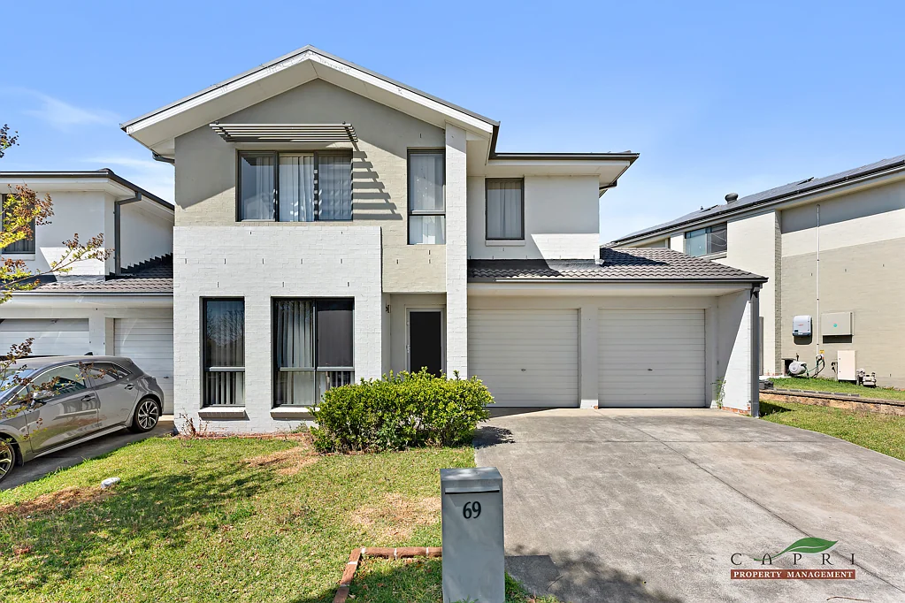 69 Northampton Drive, Glenfield, NSW 2167