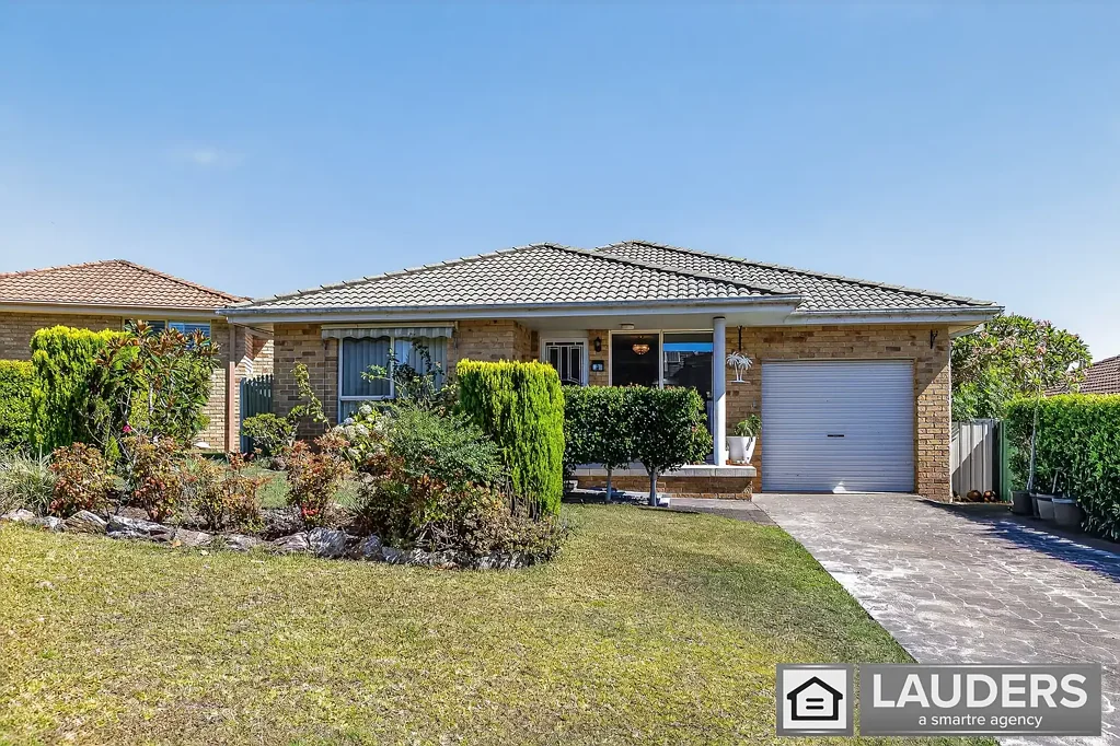 8 Snoewood Street, Old Bar, NSW 2430