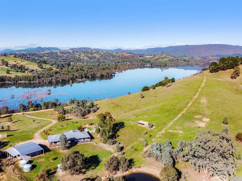 Mansfield 4कमरा Idyllic Country Living with Breathtaking Views & Endless Possibilities