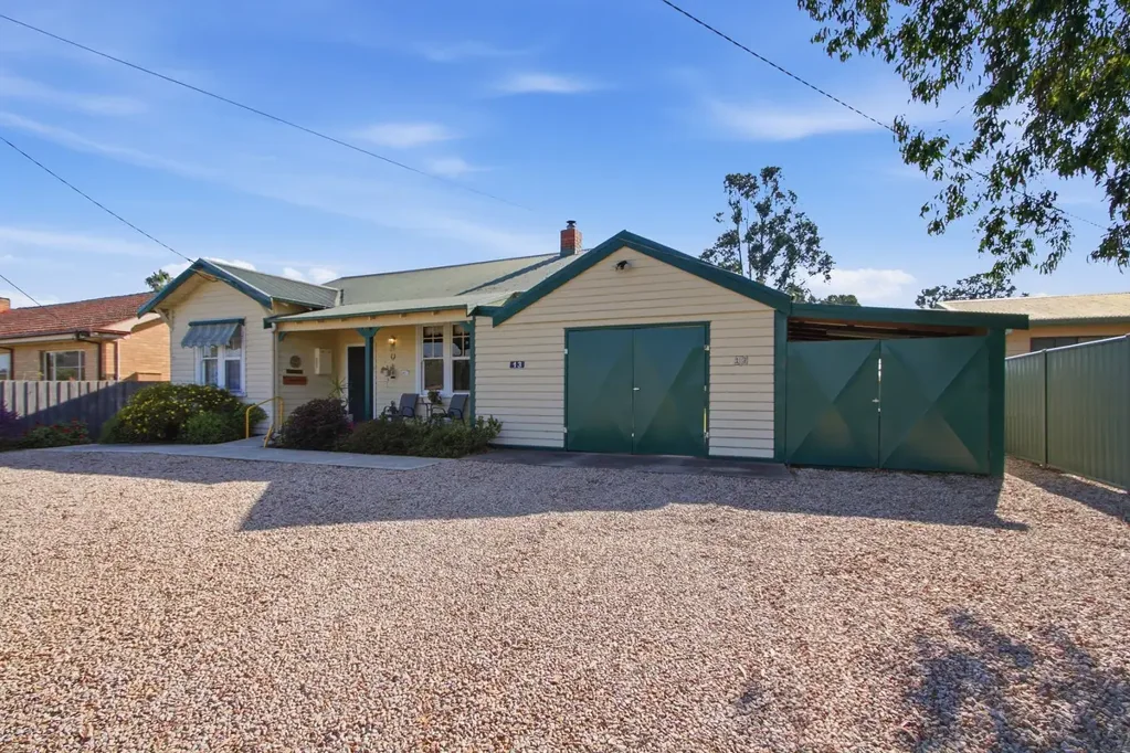 13 McAlister Street, Stratford, VIC 3862