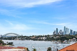 13/9 Napier Street, Drummoyne