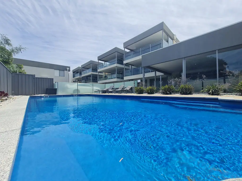 9/22 May Street, Scarborough, WA 6019
