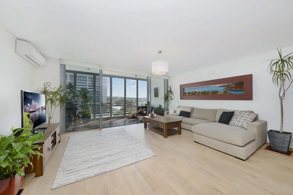 Maroubra 2Kwarto Elevated Village Living with Generous Space, Light & Privacy