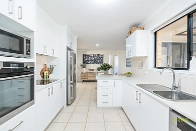 6 Border Court, Torquay, QLD 4655, 4房, 2浴, House