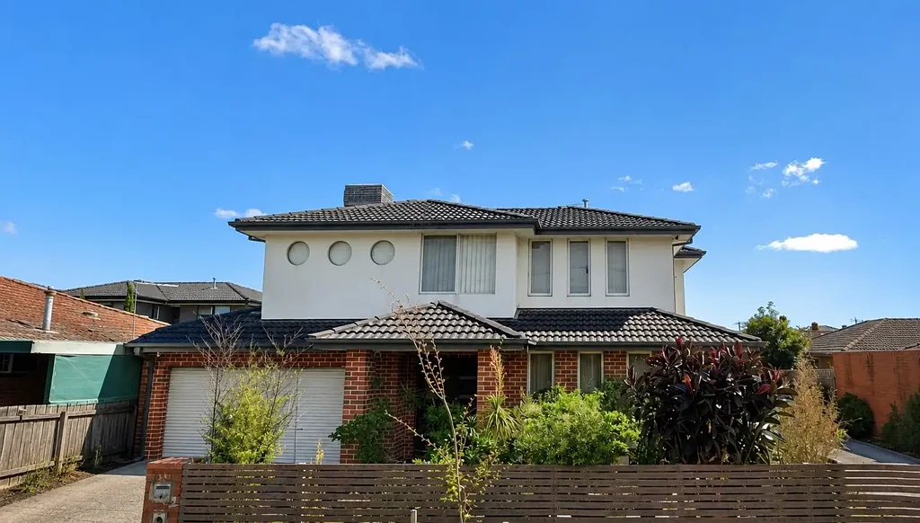 Noble Park 3 Slaapkamer Modern Townhouse, Convenient Location