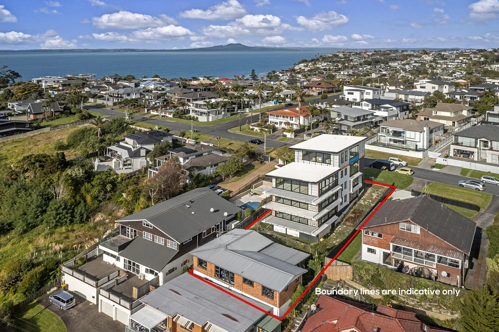 Rothesay Bay 7房  Apartment Tower of Possibilities