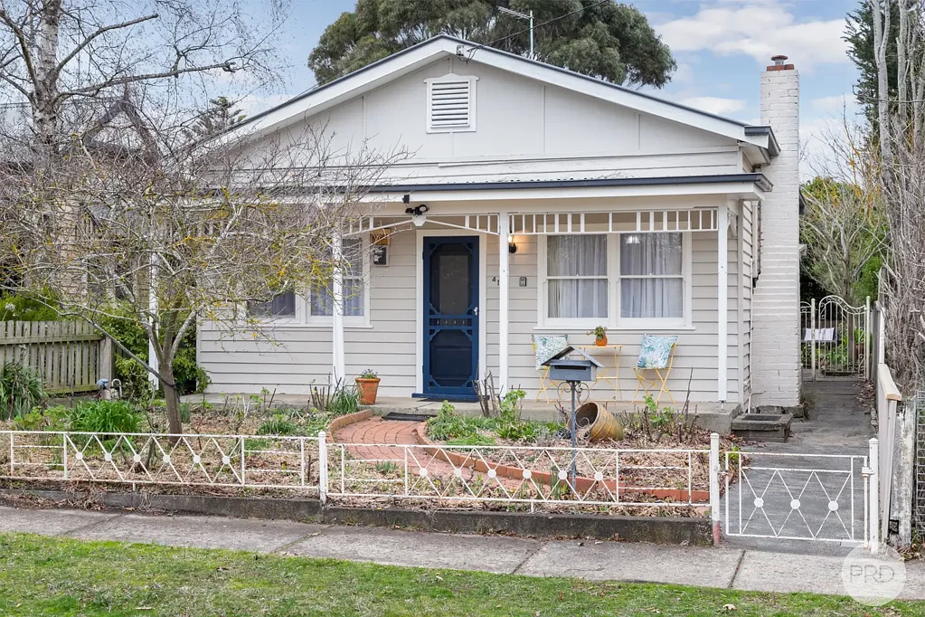 Ballarat Central 2 Bedroom Charming Central Home With Personality & Potential