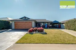 3 BENJAMIN PL, Goulburn