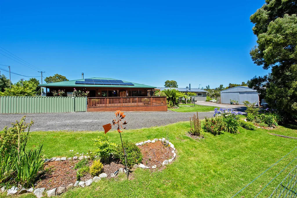Strahan 5ห้องนอน Stunning Dual-Home Property with Rental Potential and Idyllic Natural Setting