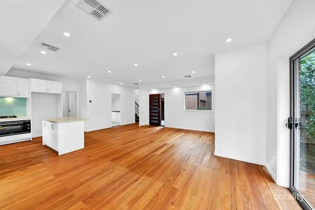 Mitcham 3部屋 Spacious & Stylish Townhouse in a Prime Mitcham Location