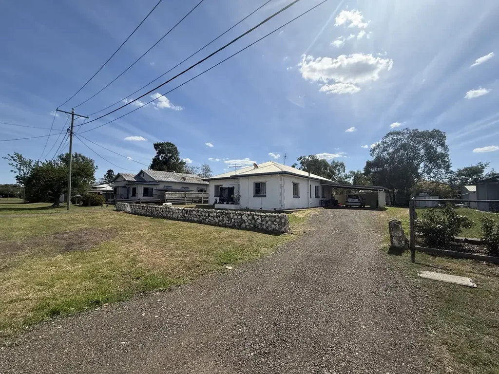 3 Ellen Street, Dalby, QLD 4405