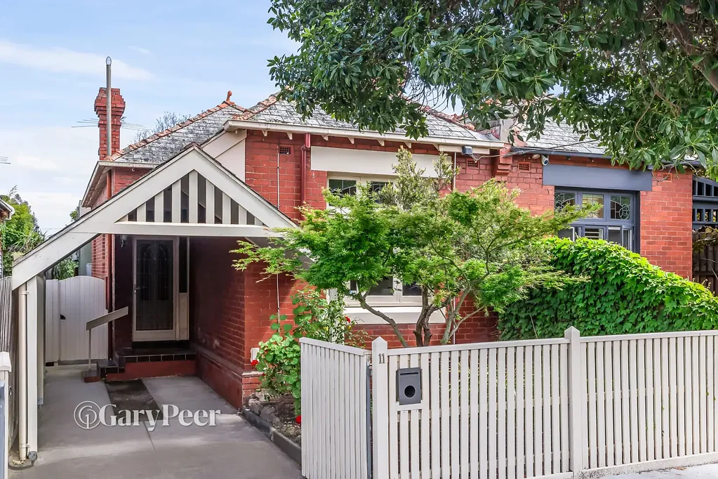 Caulfield North 3房 爱德华式魅力，蕴含无限潜力 Edwardian charm with exciting potential