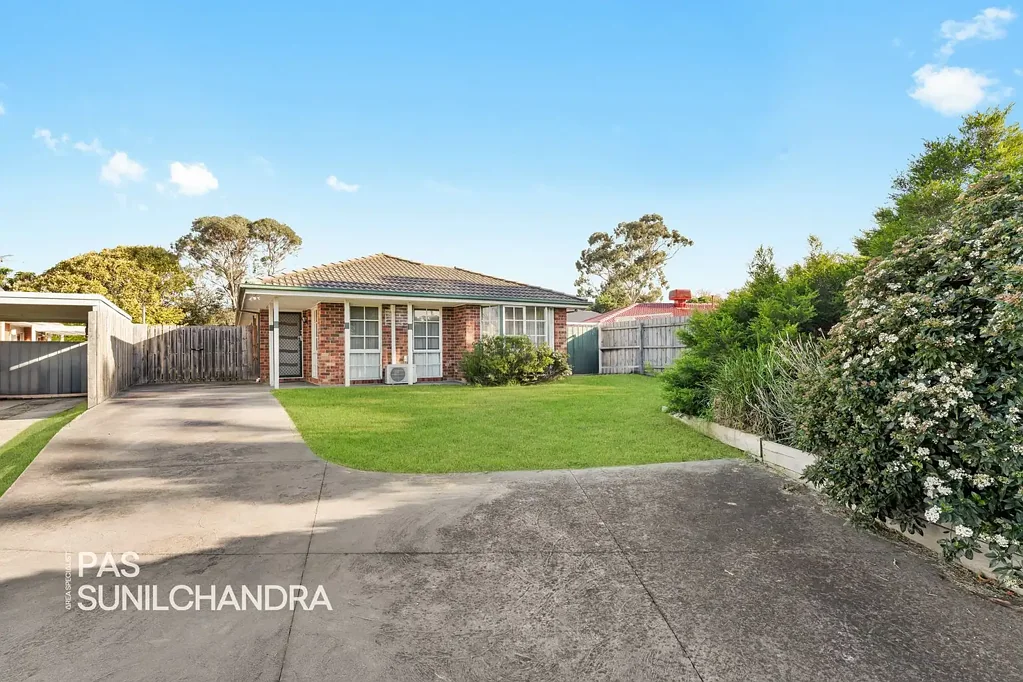 Comfortable Family Living in a Quiet Court Location