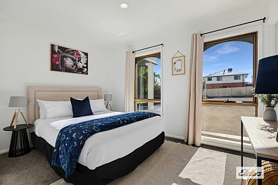 4 Adelaide Street, Flora Hill, VIC 3550, 4 slaapkamers, 3 badkamers, House