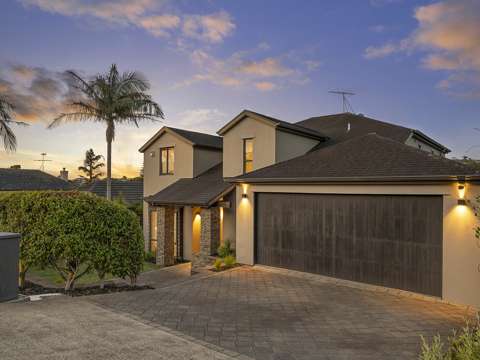 Saint Heliers 5房  Stroll to the Beach from this Stunning Family Home