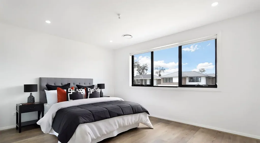 Riverstone 3 Bedroom Ready To Move In - Modern Comfort in Riverstone: Spacious Townhouses for Families and Investors Alike!