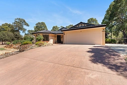 9 Darling Range Drive, Bedfordale
